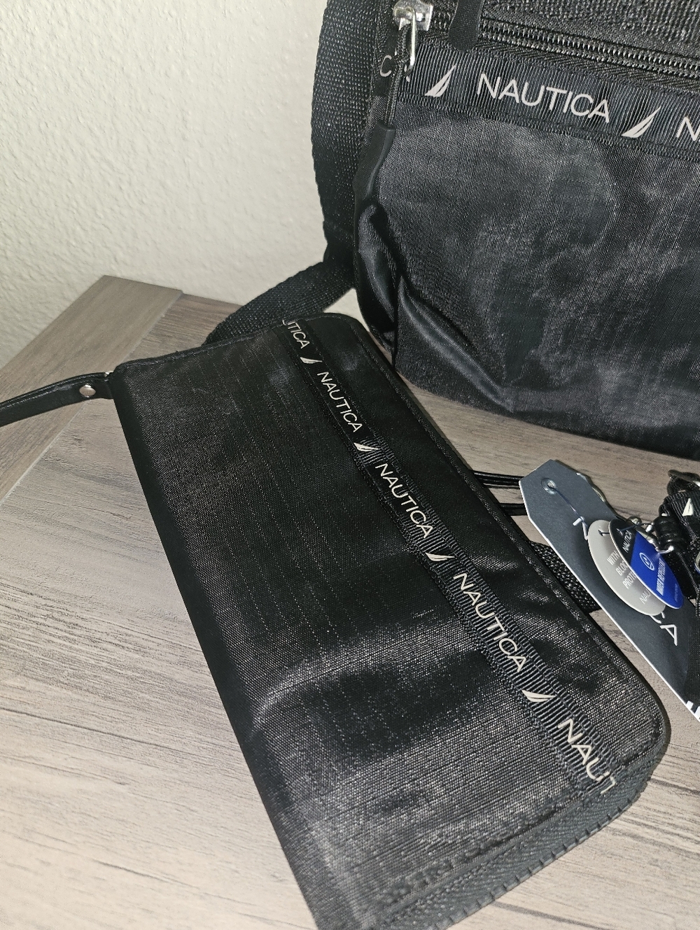 Nautica,wallet, And Pouch. - Picture 3 of 6